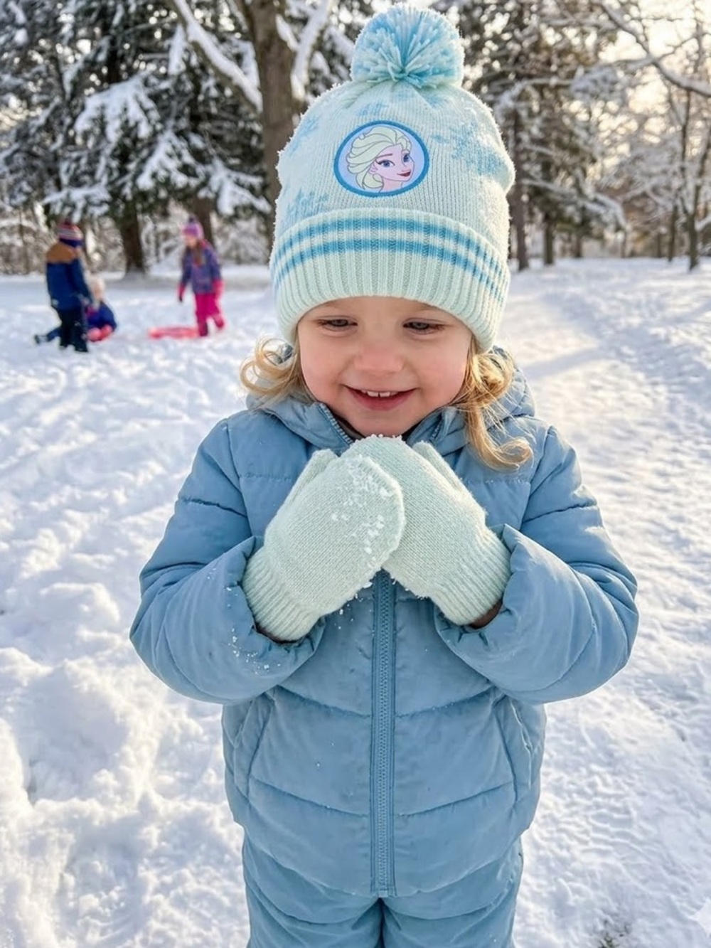 NWT Disney Frozen Elsa Pom Pom Hat And Matching Mittens